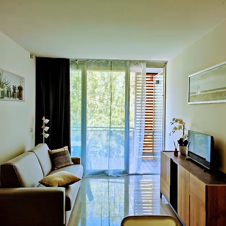 Mare45 - 10 Minutes Walk From The With One Private Ombrella And Three Sun-beds