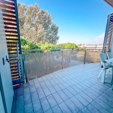 Lägenhet Mare45 - 10 Minutes Walk From The With One Private Ombrella And Three Sun-beds Eraclea Mare