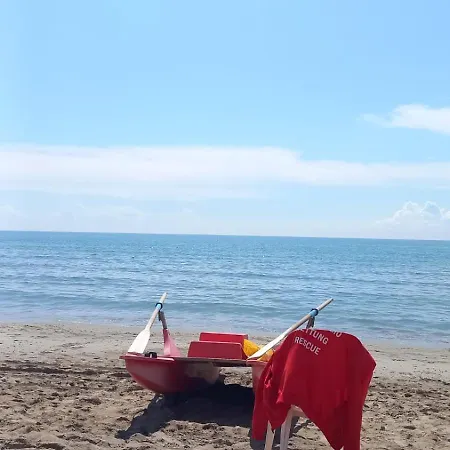 Mare45 - 10 Minutes Walk From The With One Private Ombrella And Three Sun-beds Eraclea Mare