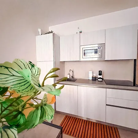 Mare45 - 10 Minutes Walk From The With One Private Ombrella And Three Sun-beds Apartamento *