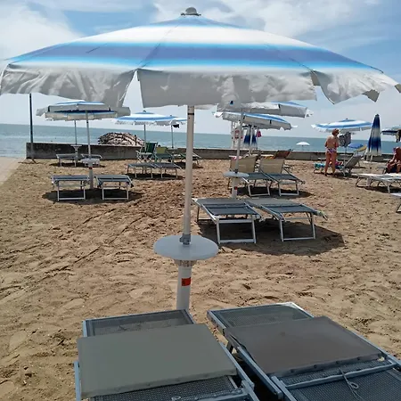 Mare45 - 10 Minutes Walk From The With One Private Ombrella And Three Sun-beds Apartamento Eraclea Mare